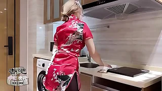 【哆彩次元】中华娘cos太诱人,忍不住向前来一发